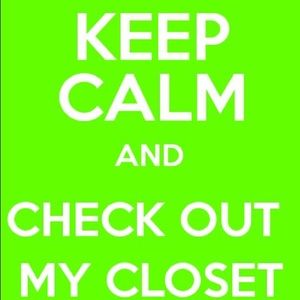 Lots of Vera Bradley items. Great quality